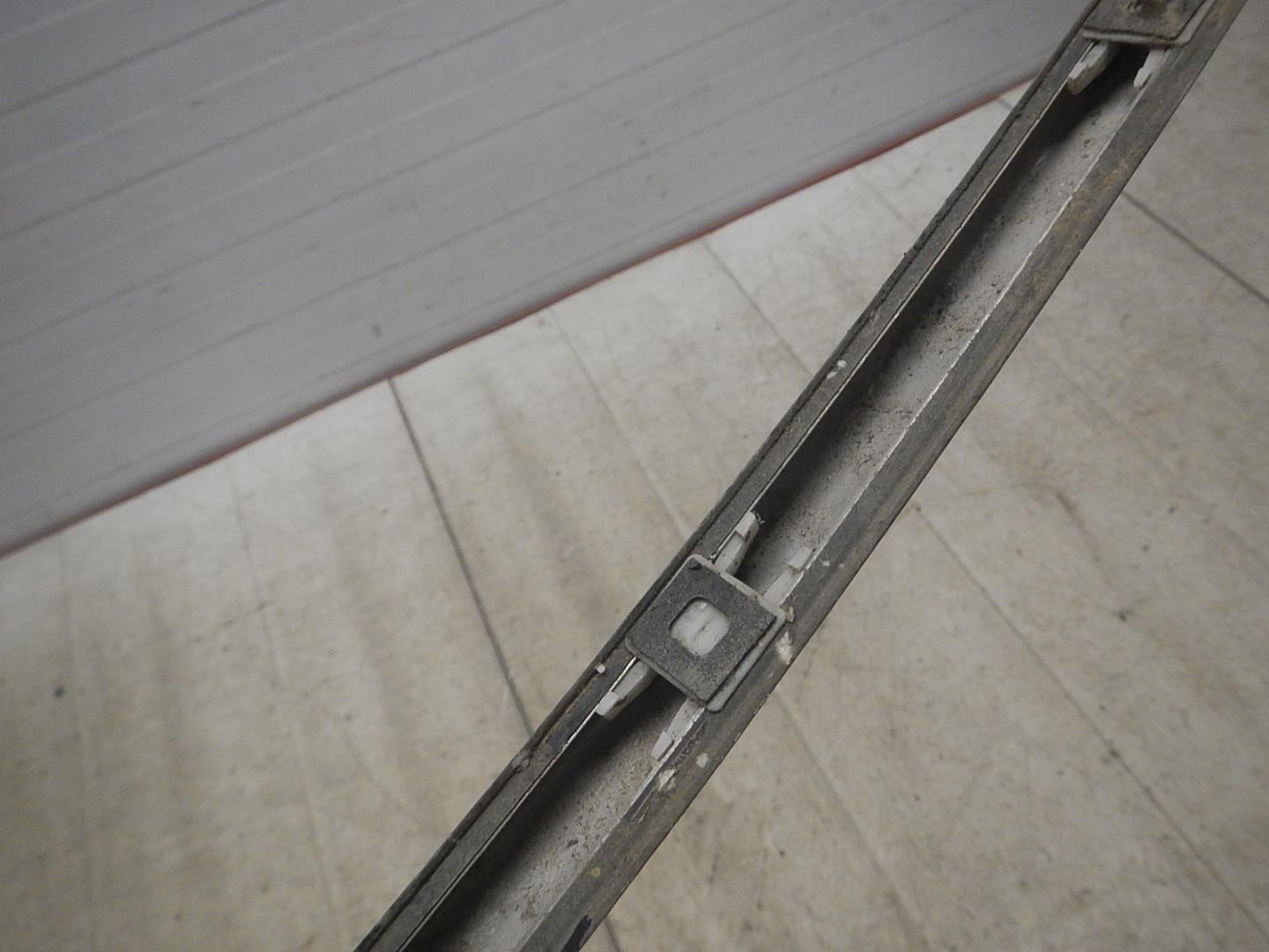 Молдинг крыши правый