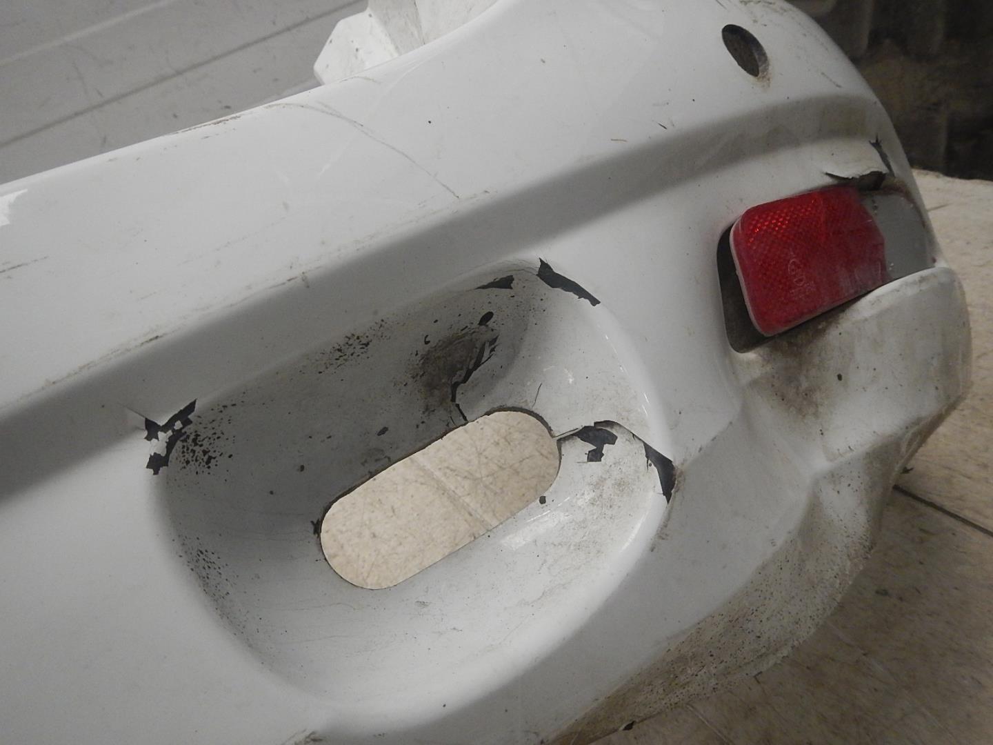 Бампер задний