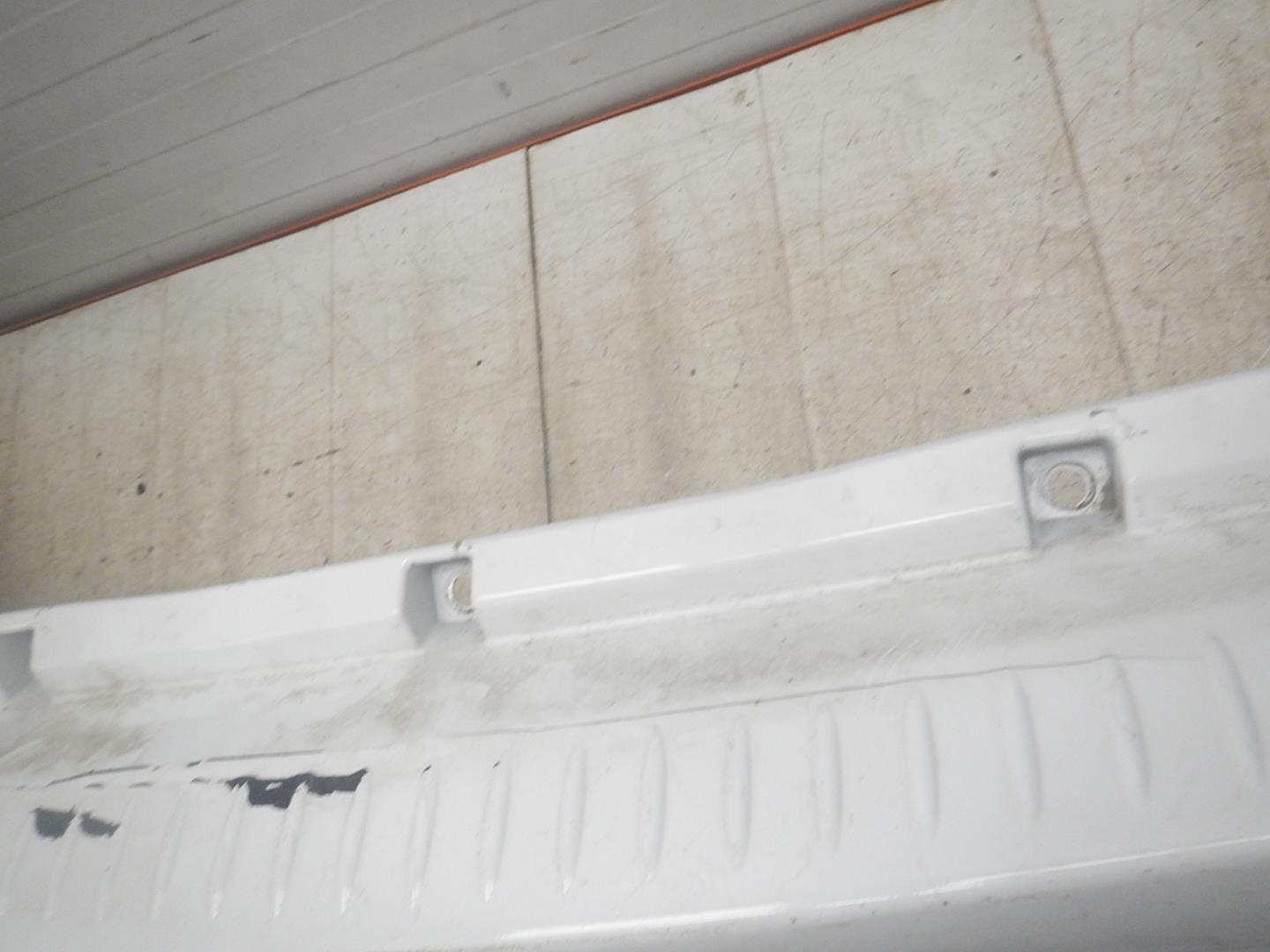 Бампер задний