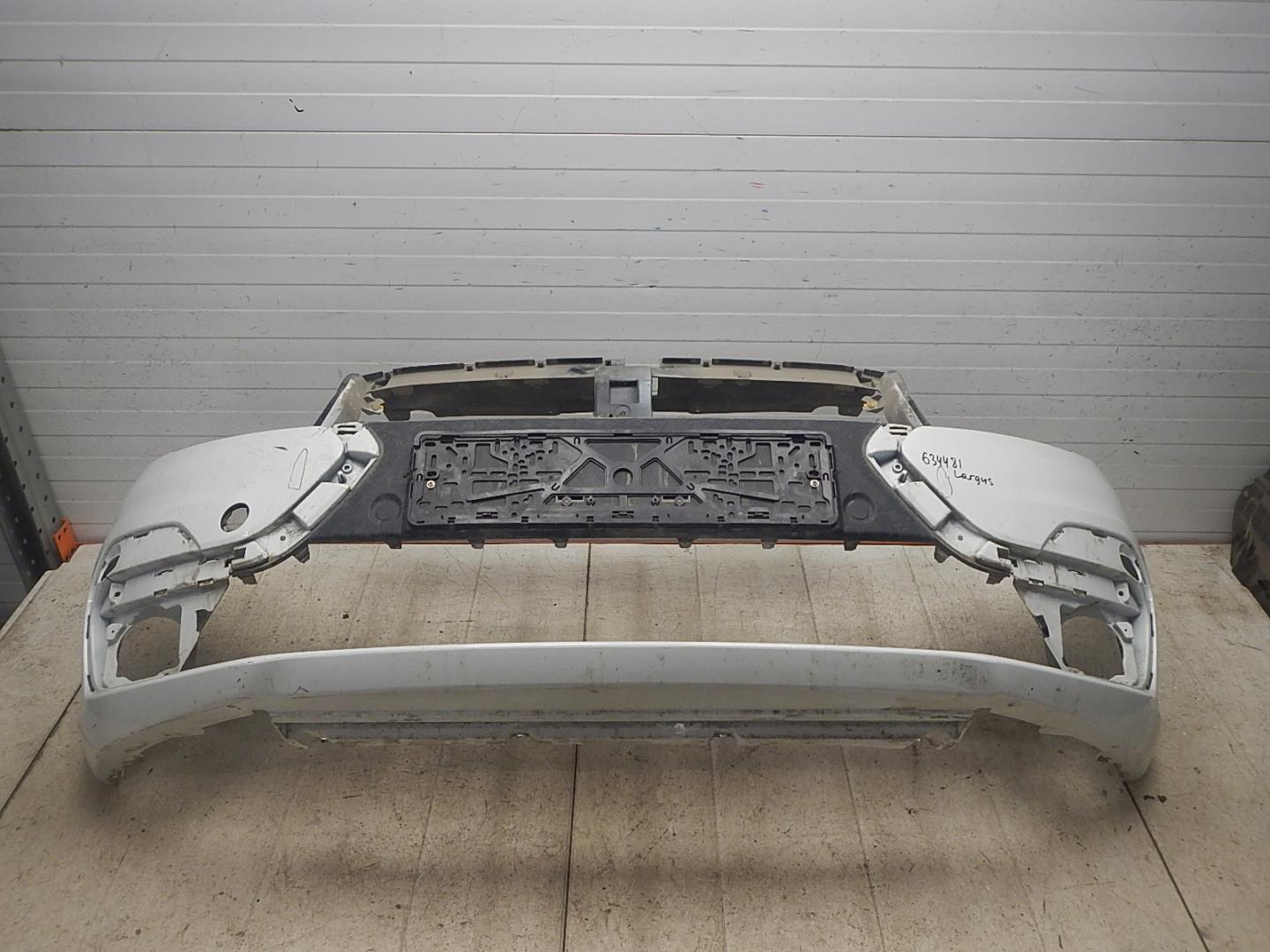 Бампер передний