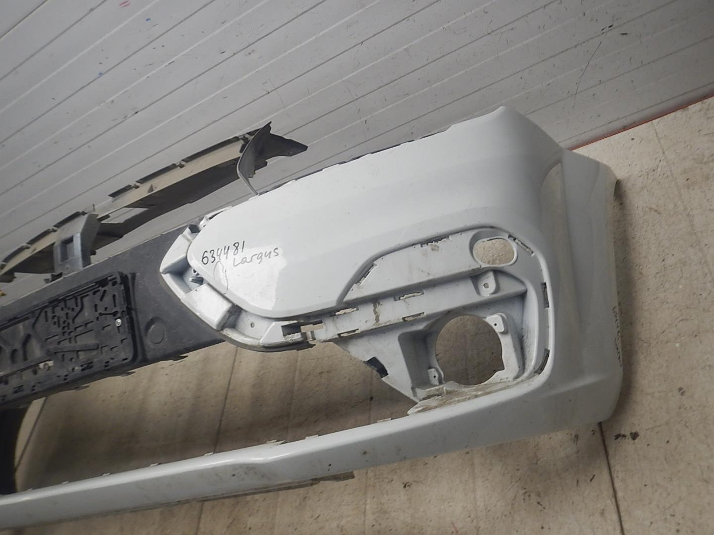 Бампер передний