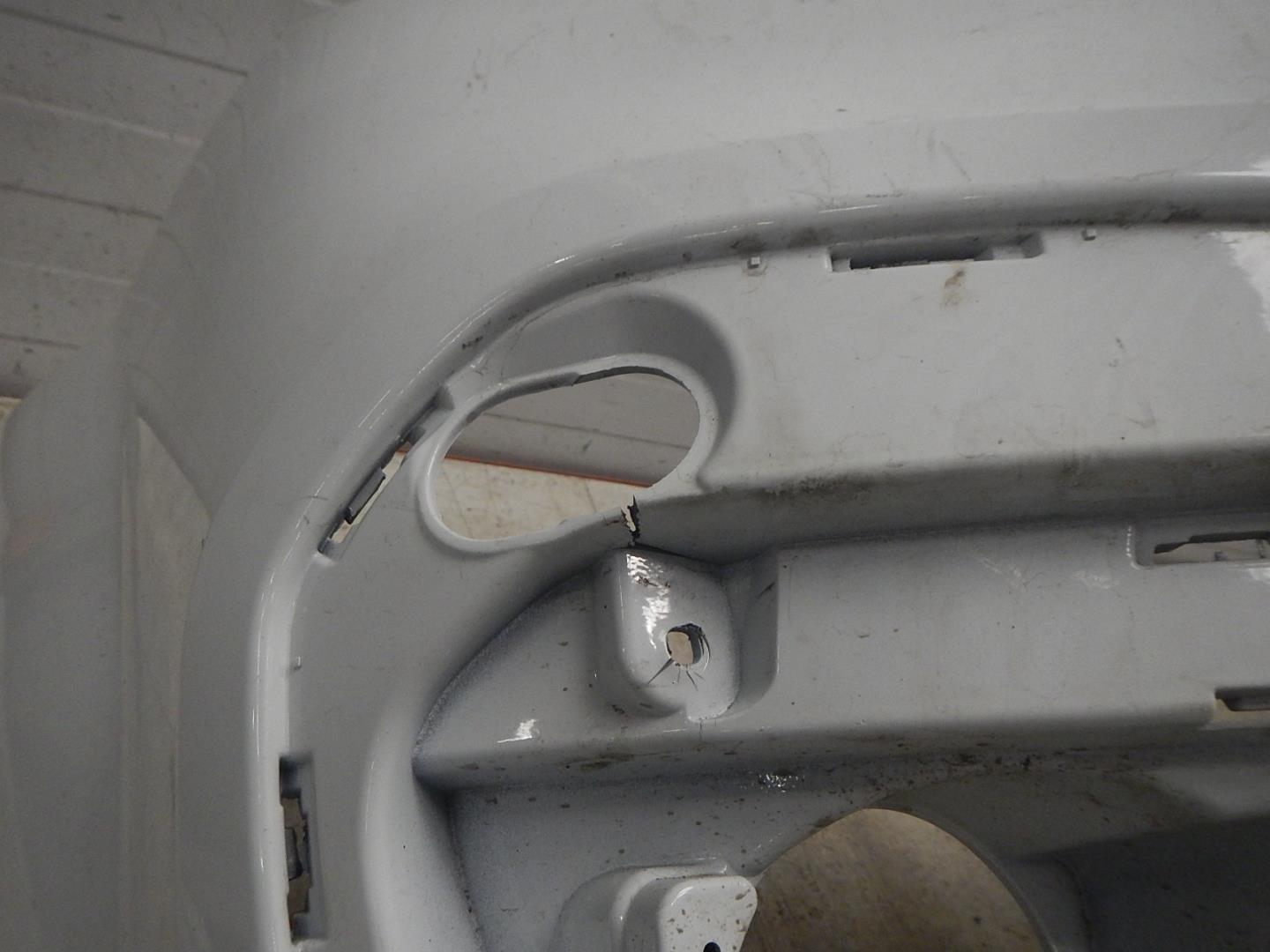 Бампер передний