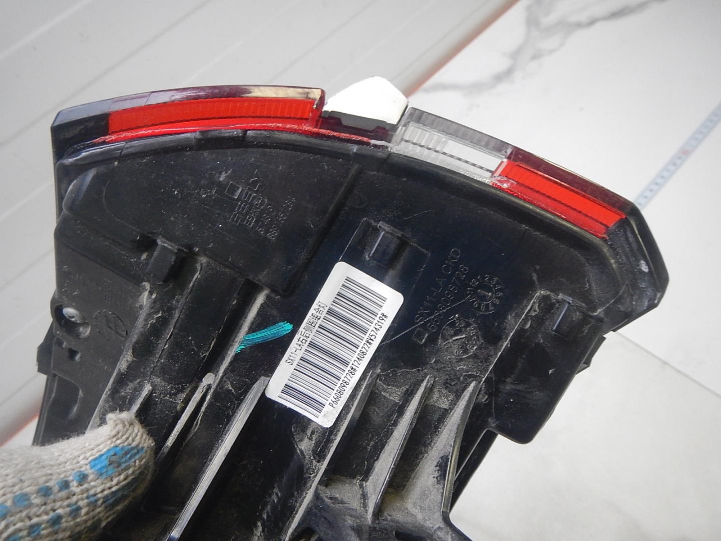 Фонарь задний правый