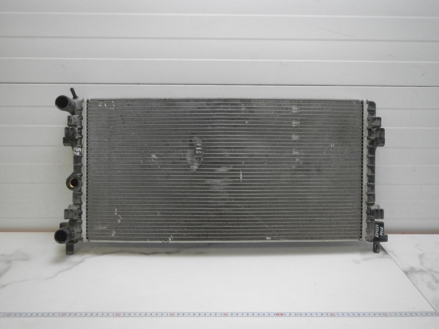 Радиатор охлаждения двигателя основной