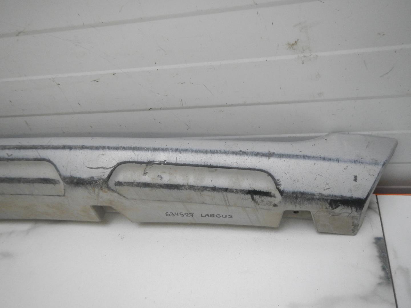 Накладка переднего бампера