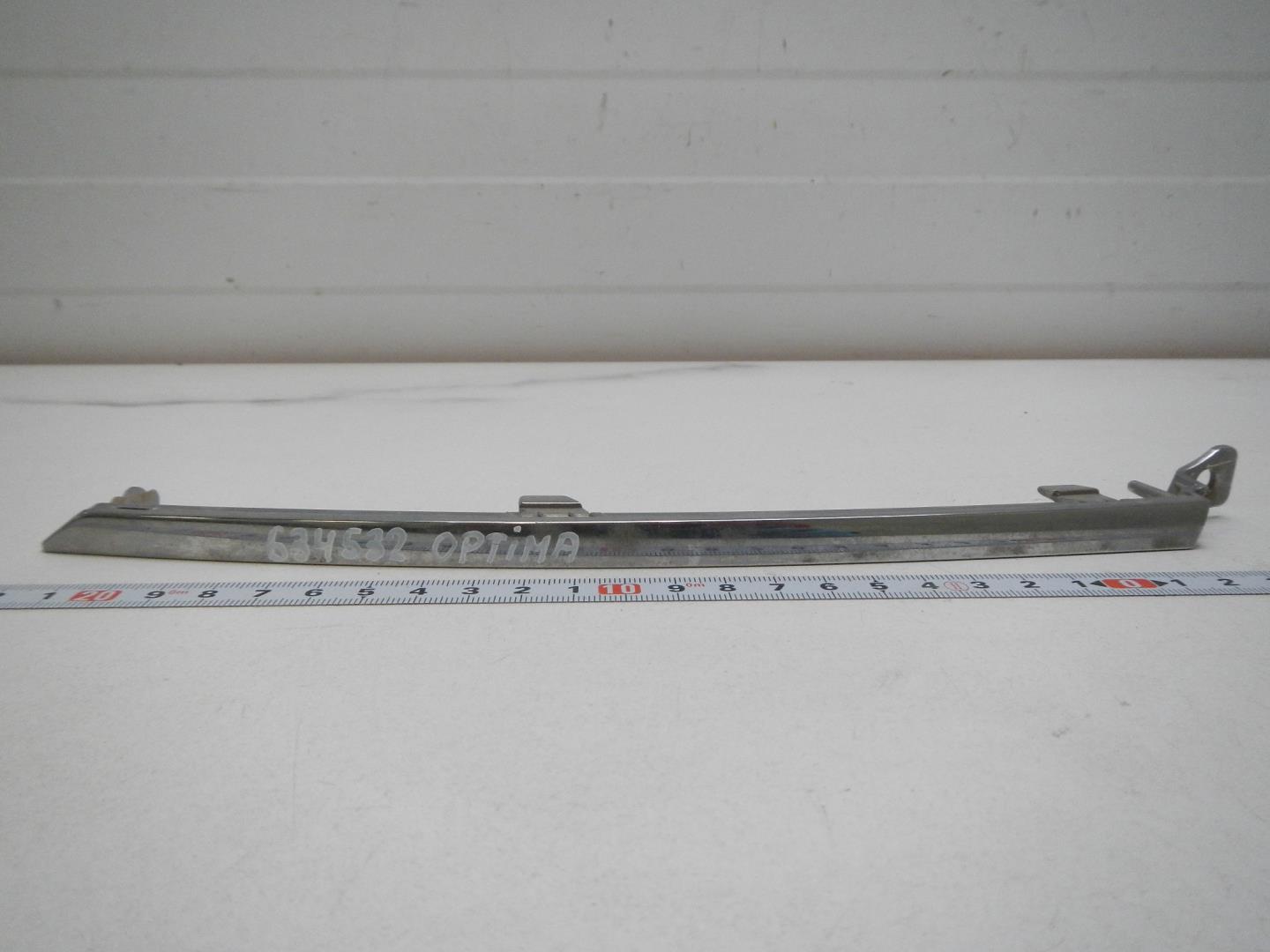 Молдинг заднего бампера