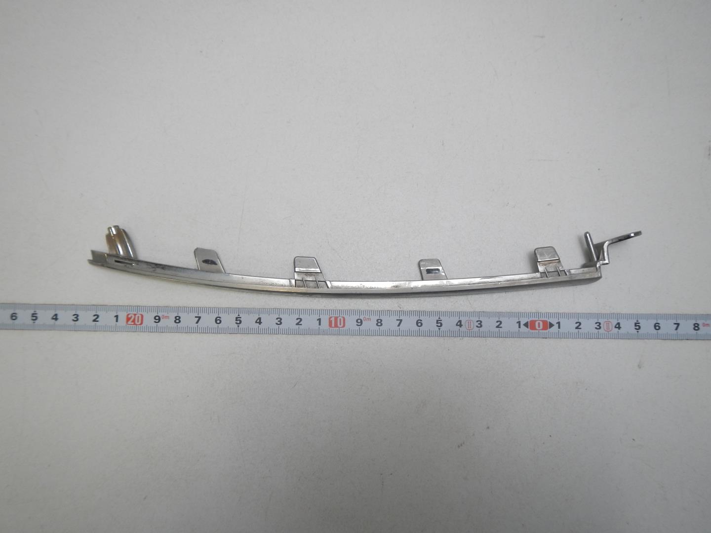 Молдинг заднего бампера