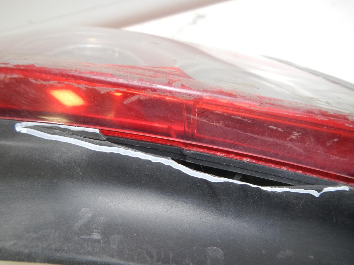 Фонарь задний правый