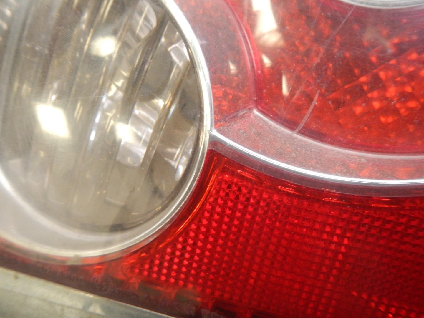 Фонарь задний правый