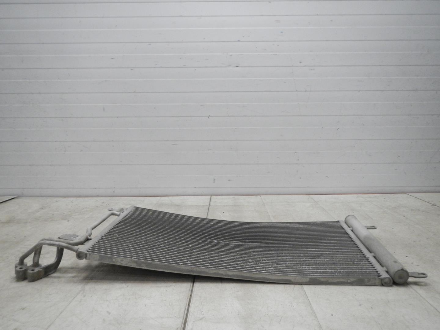 Радиатор кондиционера / конденсер