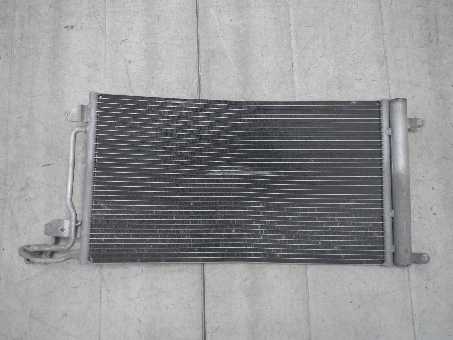 Радиатор кондиционера / конденсер