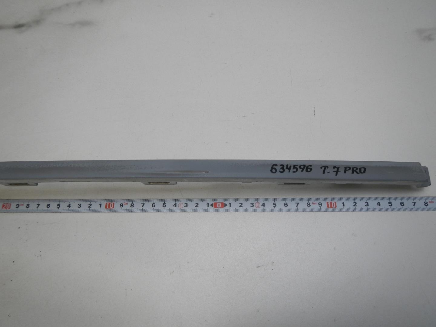 Молдинг заднего бампера