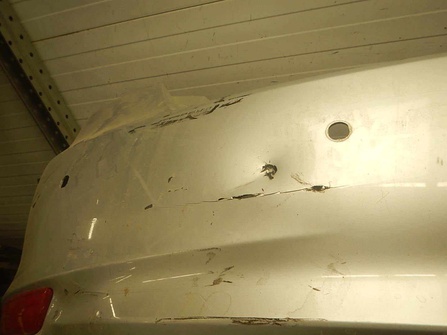 Бампер задний