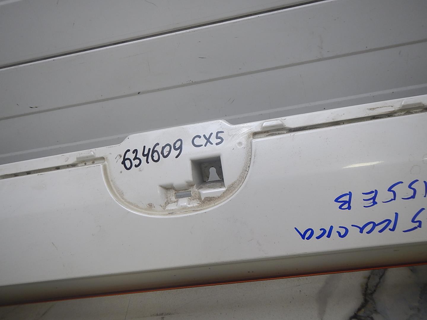 Накладка двери багажника