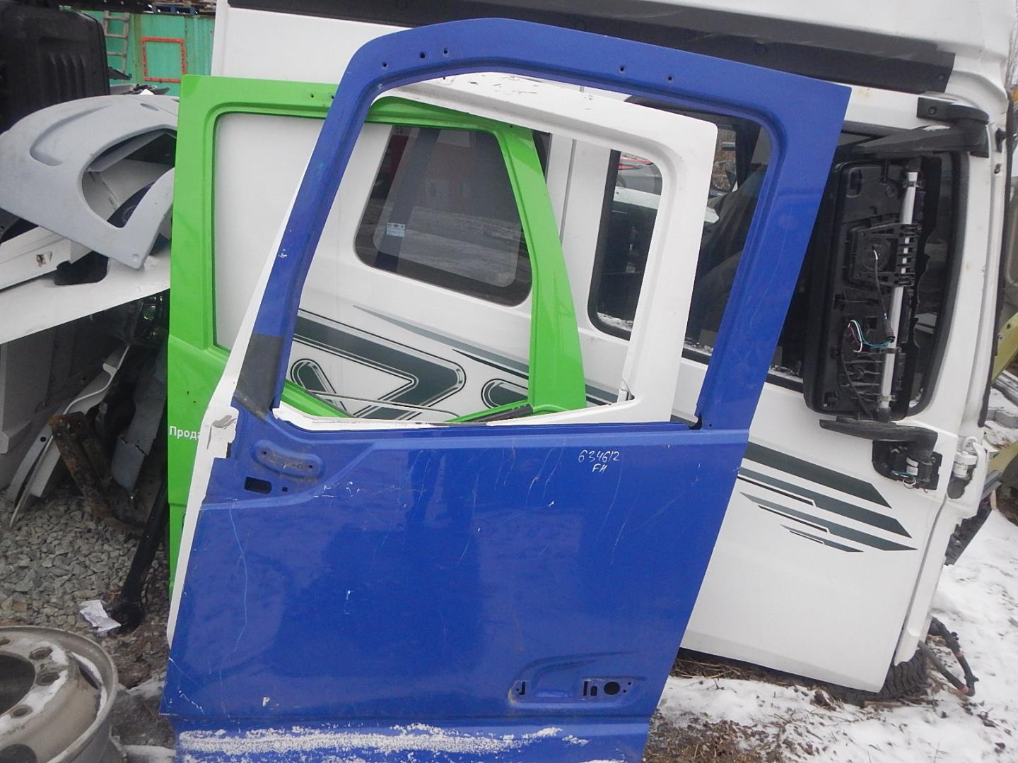 Дверь передняя левая