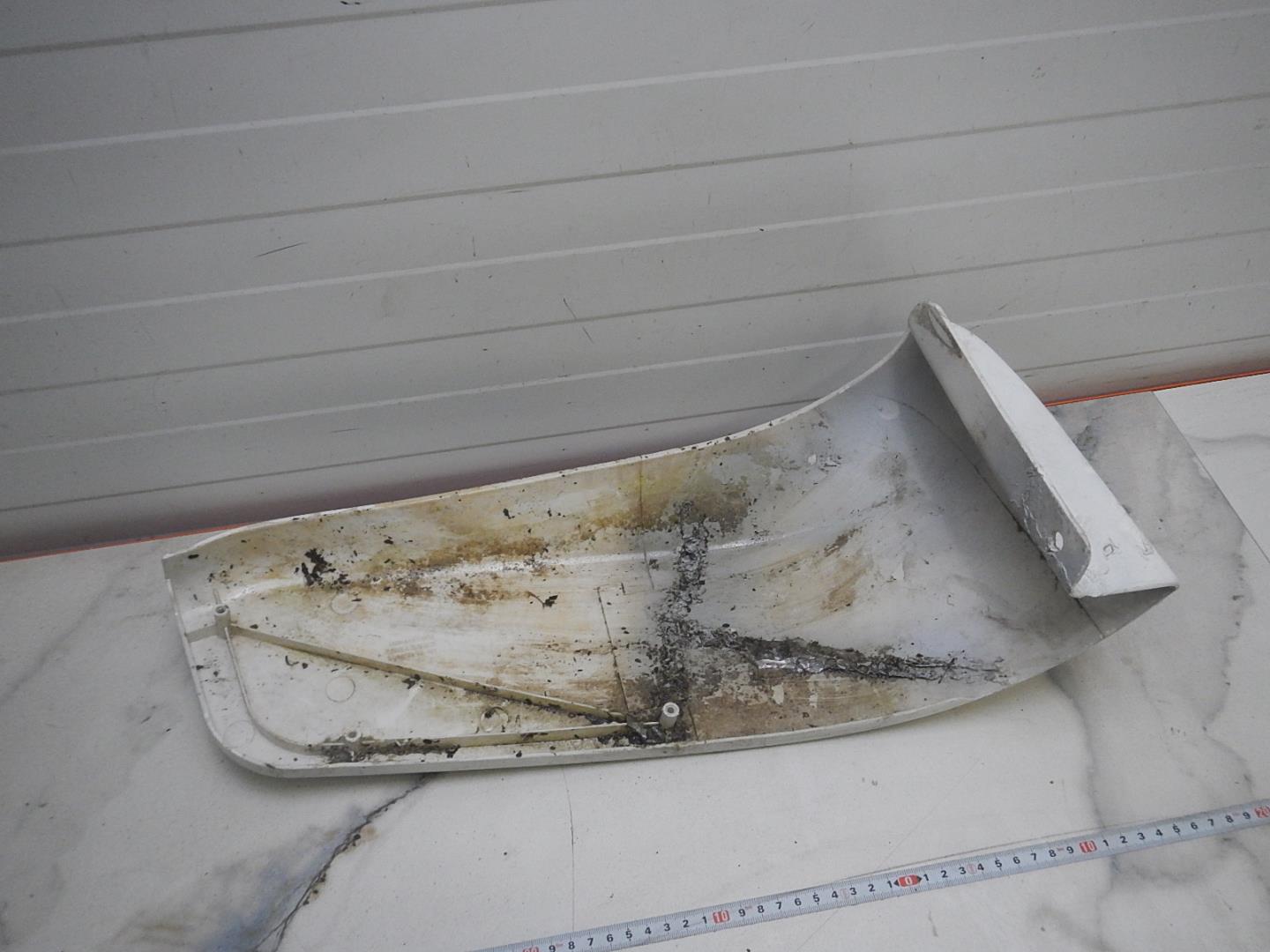 Накладка переднего бампера левая