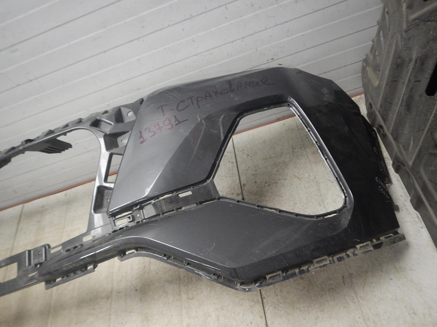 Бампер передний