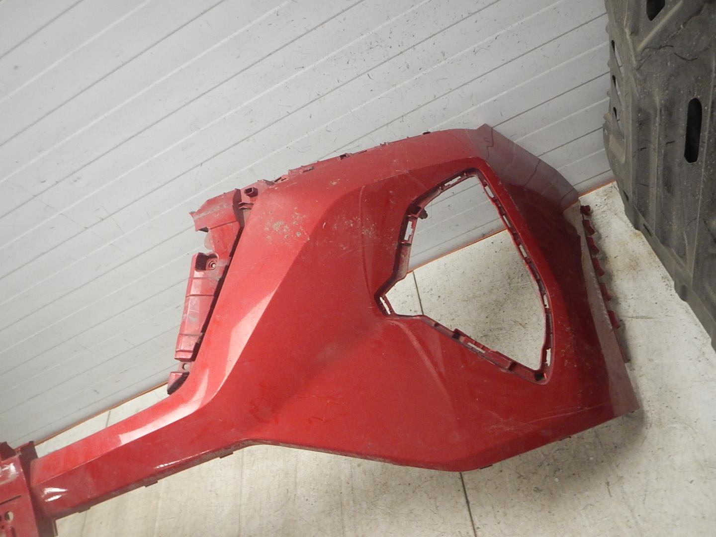 Бампер передний