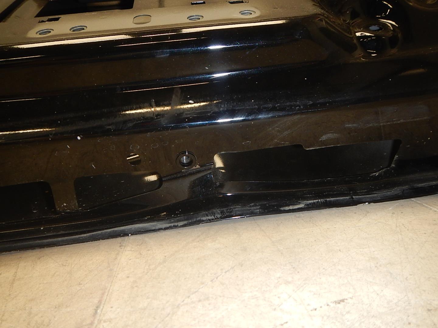 Дверь багажника