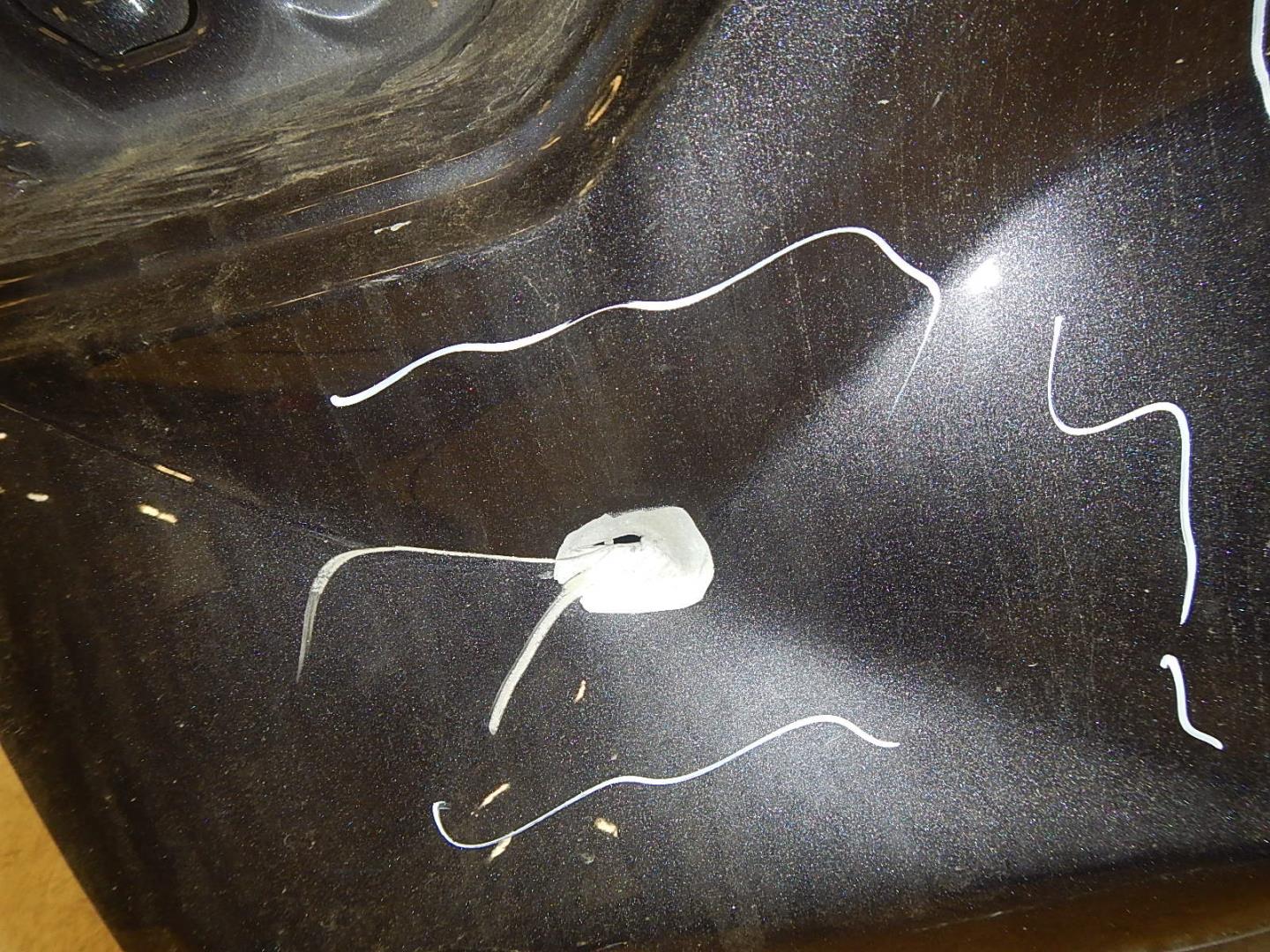 Дверь багажника