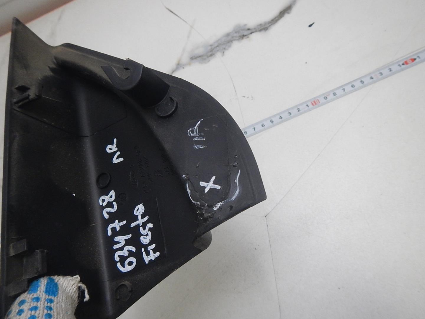 Крышка зеркала внутренняя правая