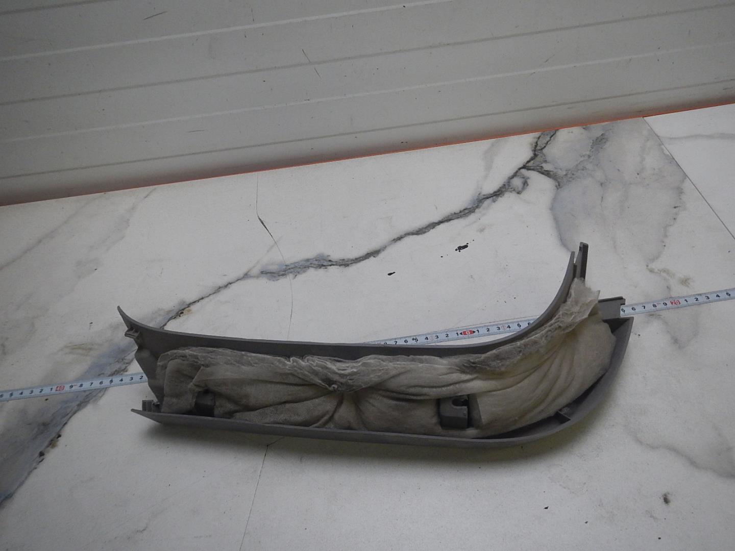 Обшивка двери багажника