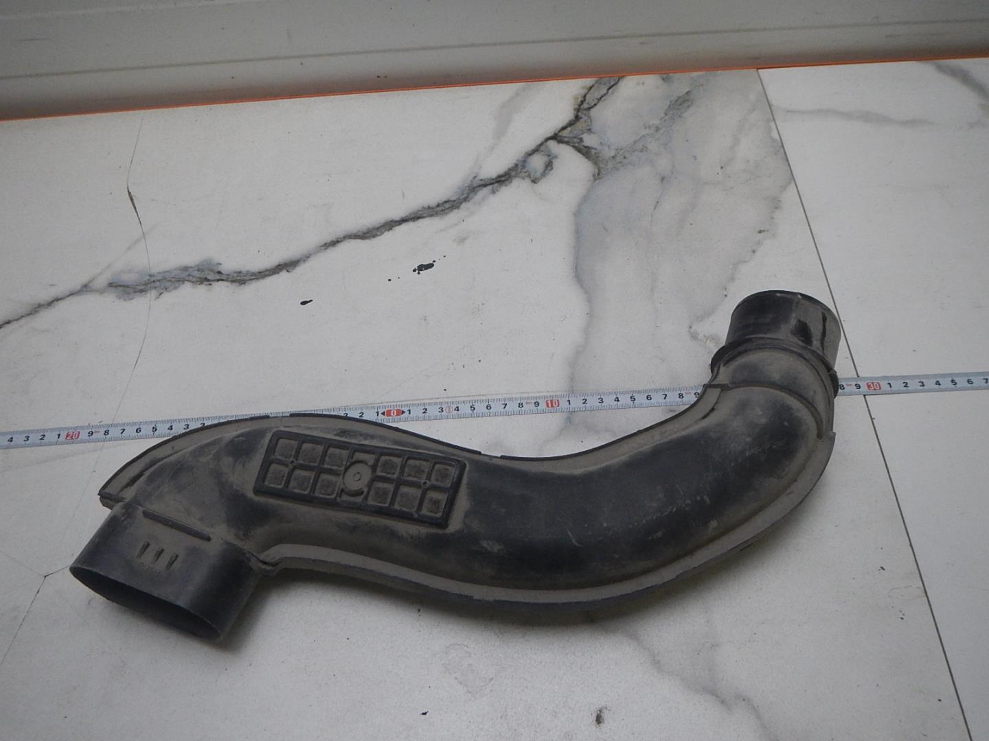 Патрубок воздушного фильтра