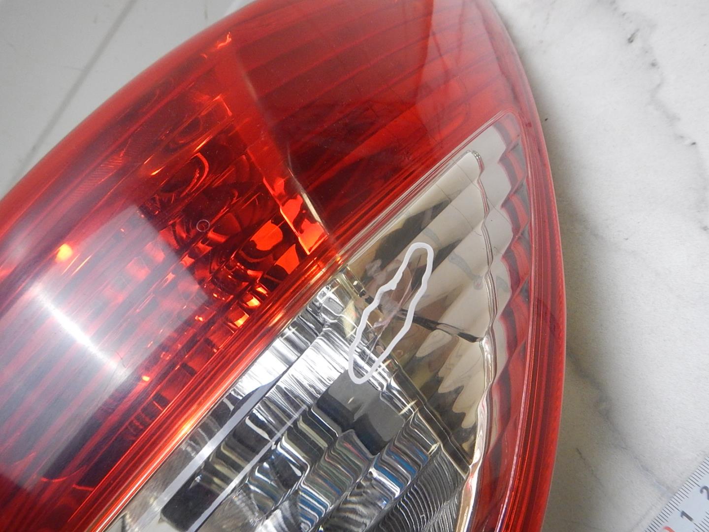 Фонарь задний правый