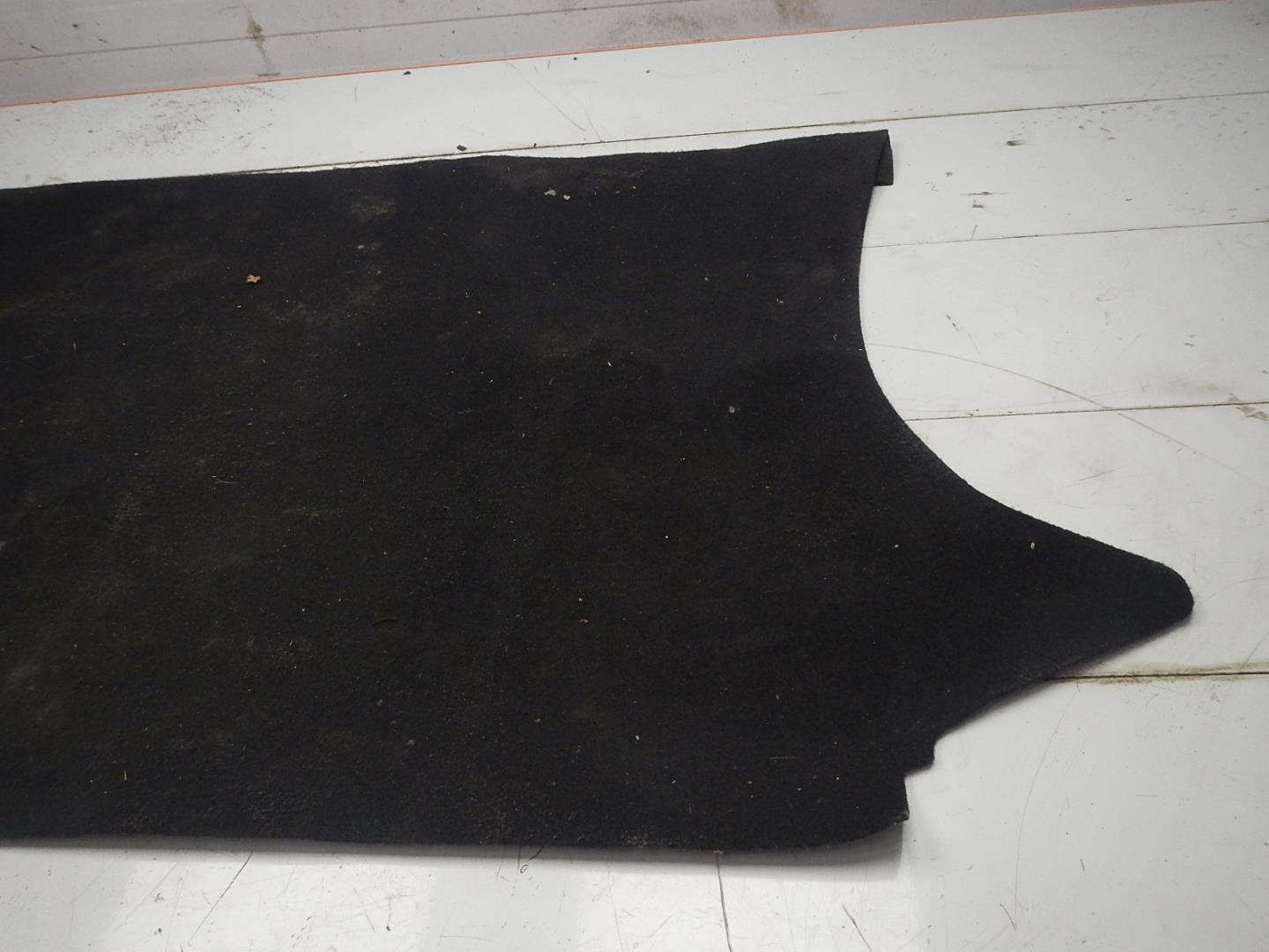 Пол багажника