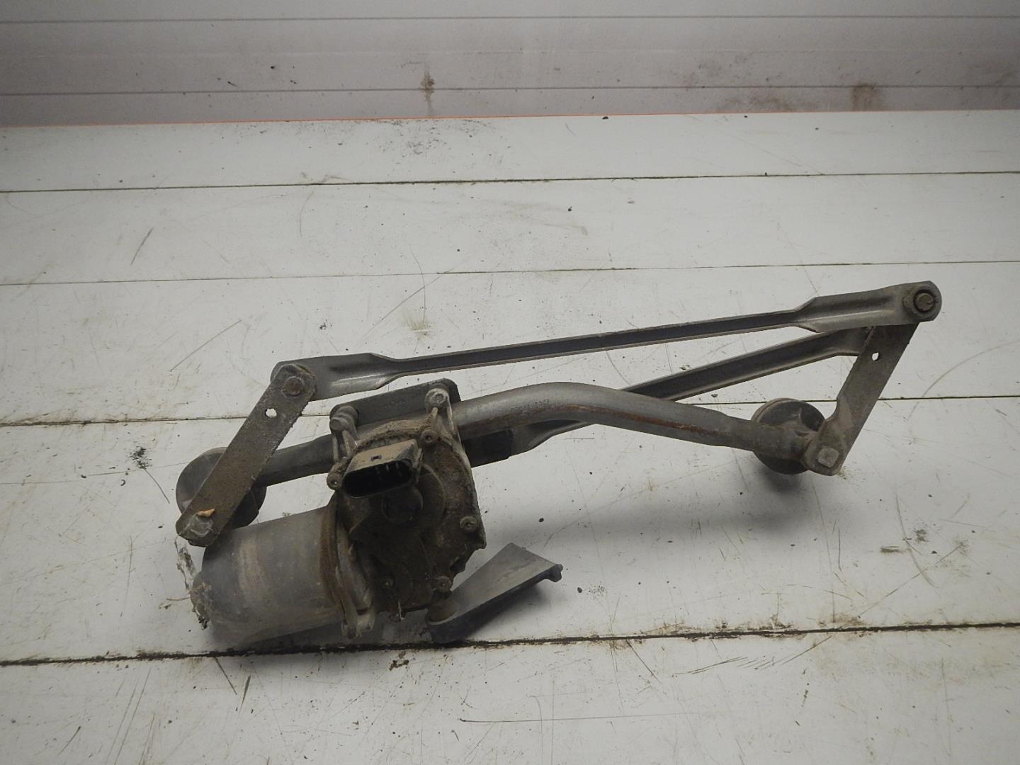 Трапеция стеклоочистителей