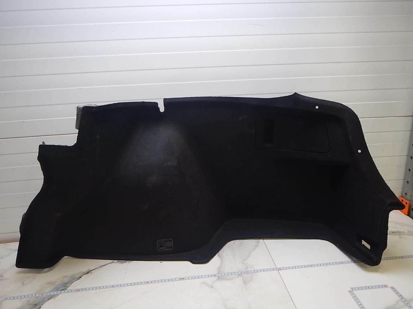 Обшивка багажника