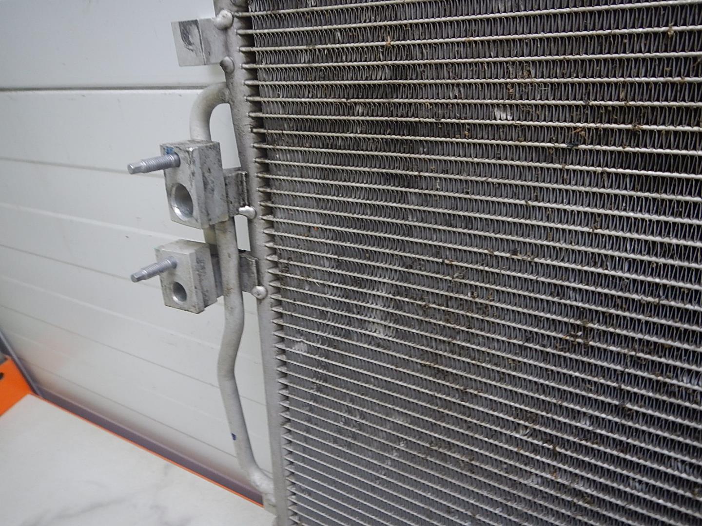 Радиатор кондиционера / конденсер