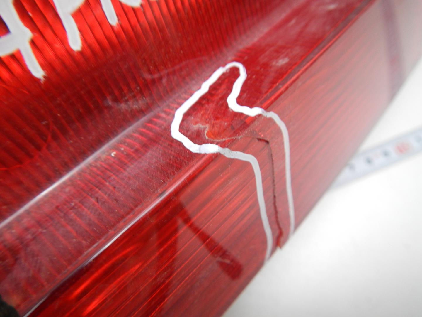 Фонарь задний внутренний левый