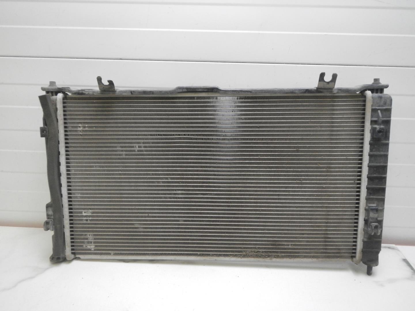 Радиатор охлаждения двигателя основной