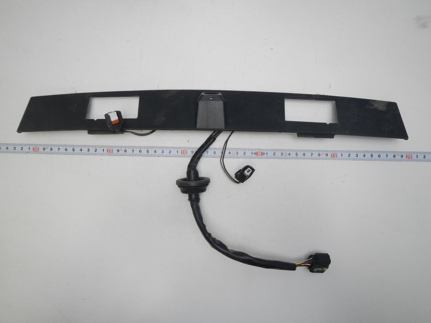 Накладка двери багажника