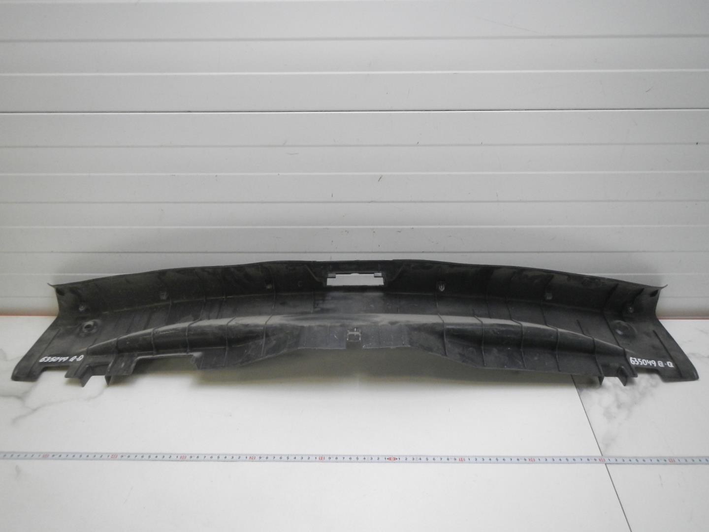 Обшивка багажника