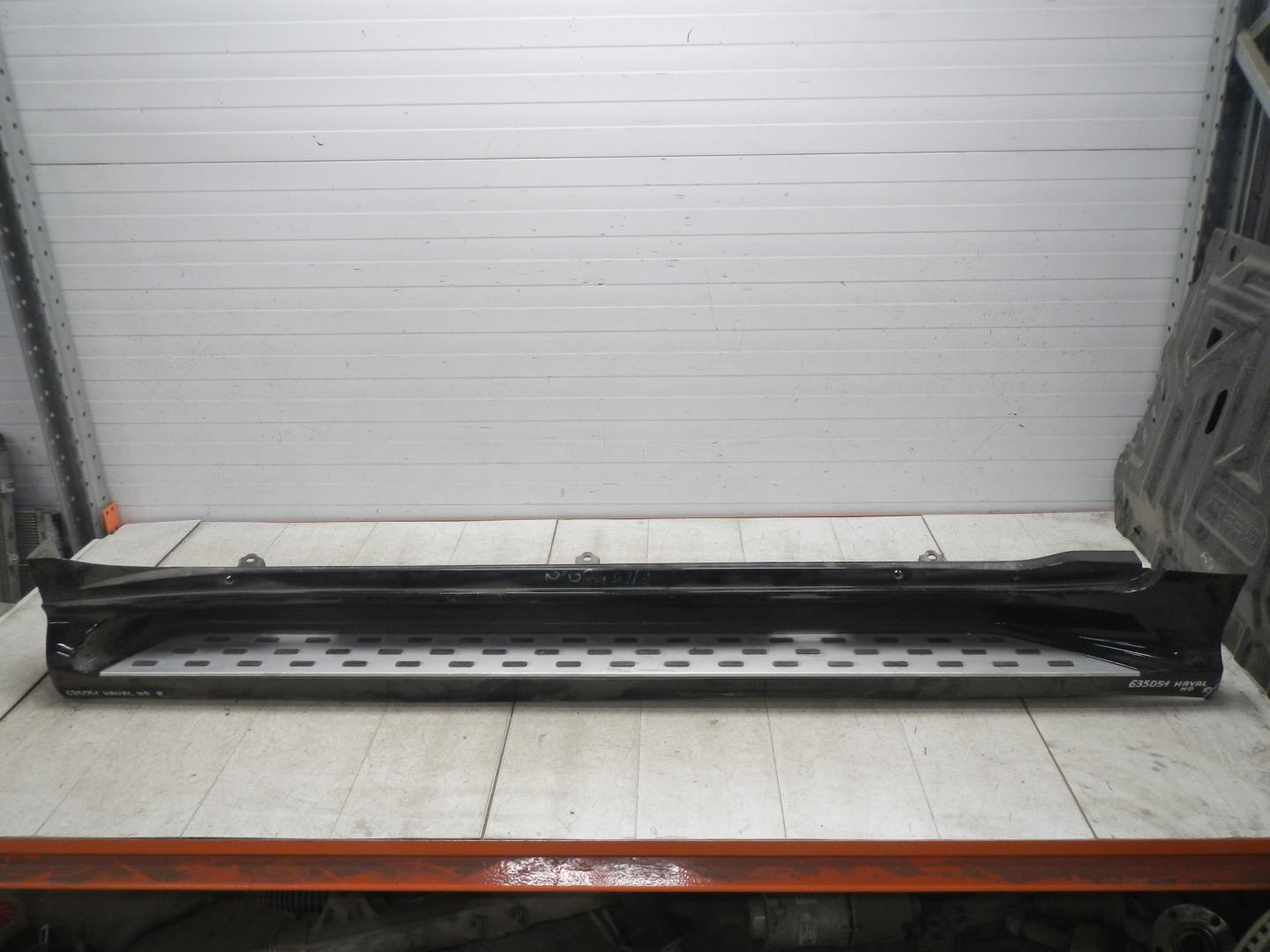 Подножка правая