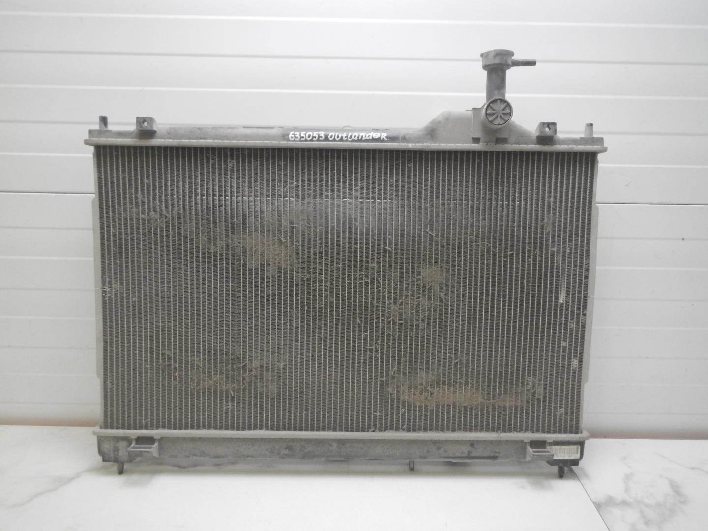 Радиатор охлаждения двигателя основной