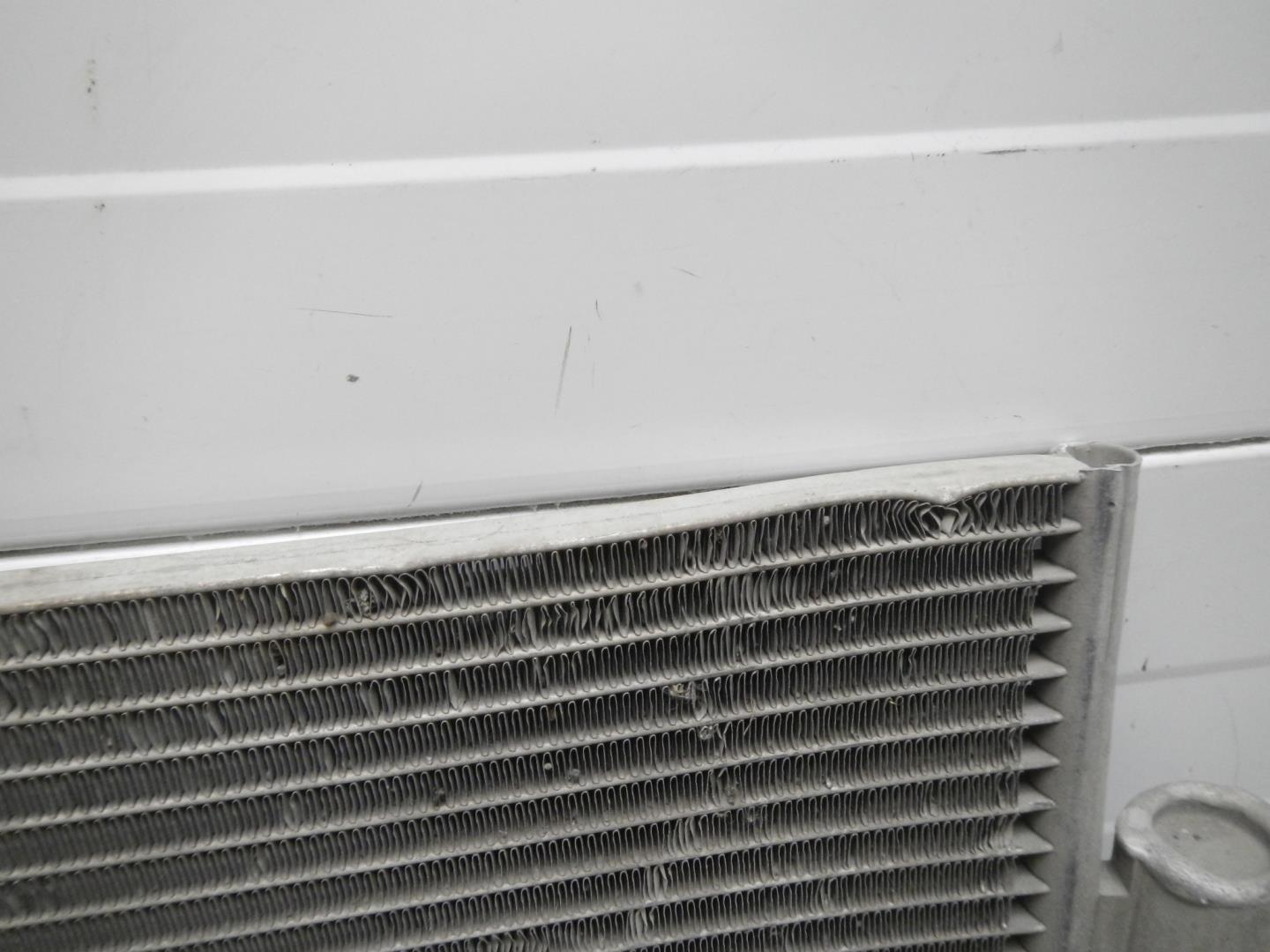 Радиатор кондиционера / конденсер