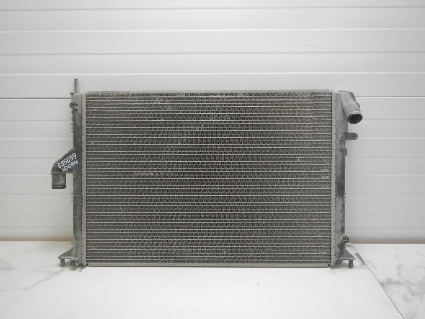 Радиатор охлаждения двигателя основной