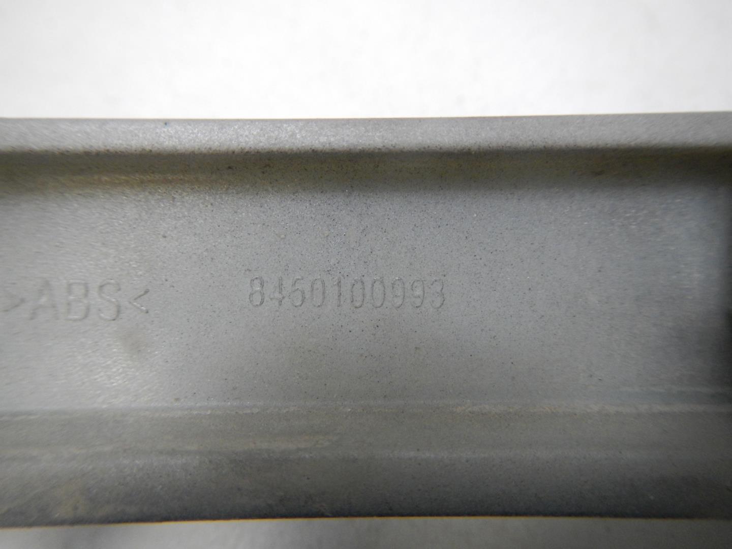 Молдинг переднего бампера левый