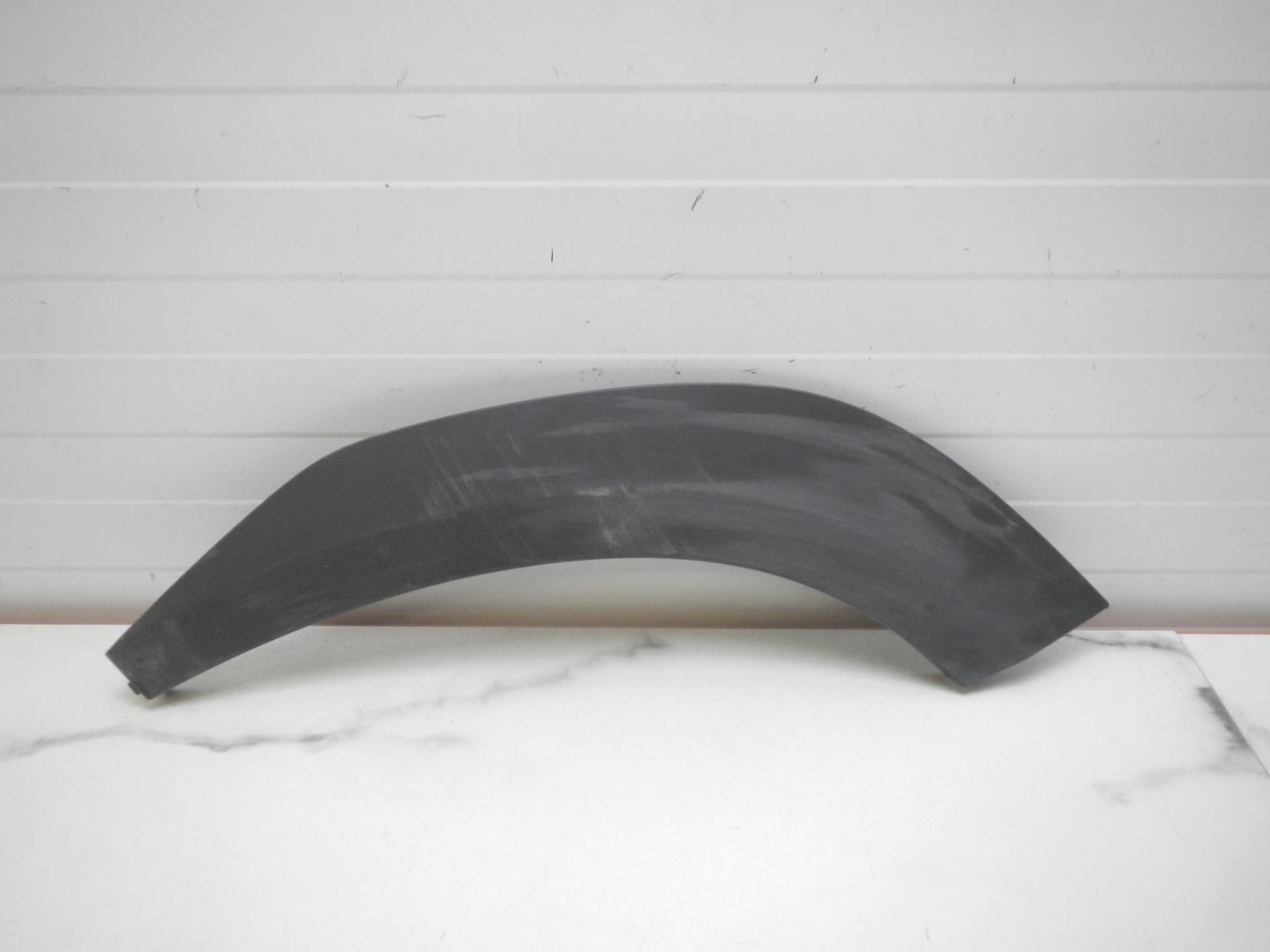 Накладка двери задней левой