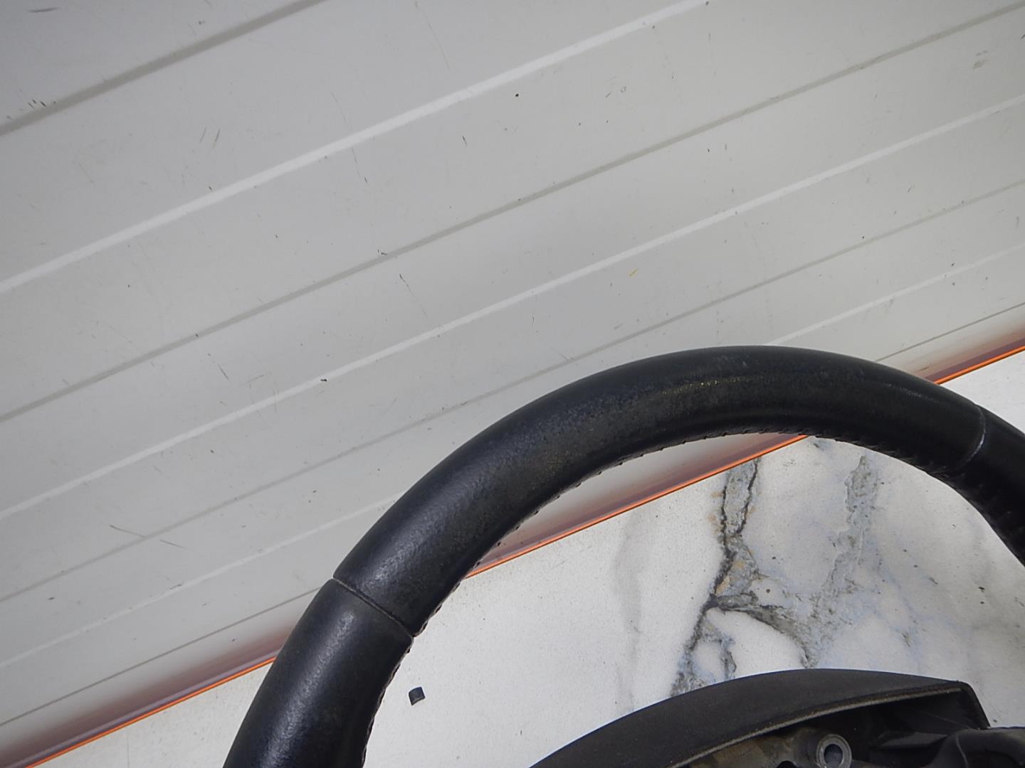 Рулевое колесо (руль)