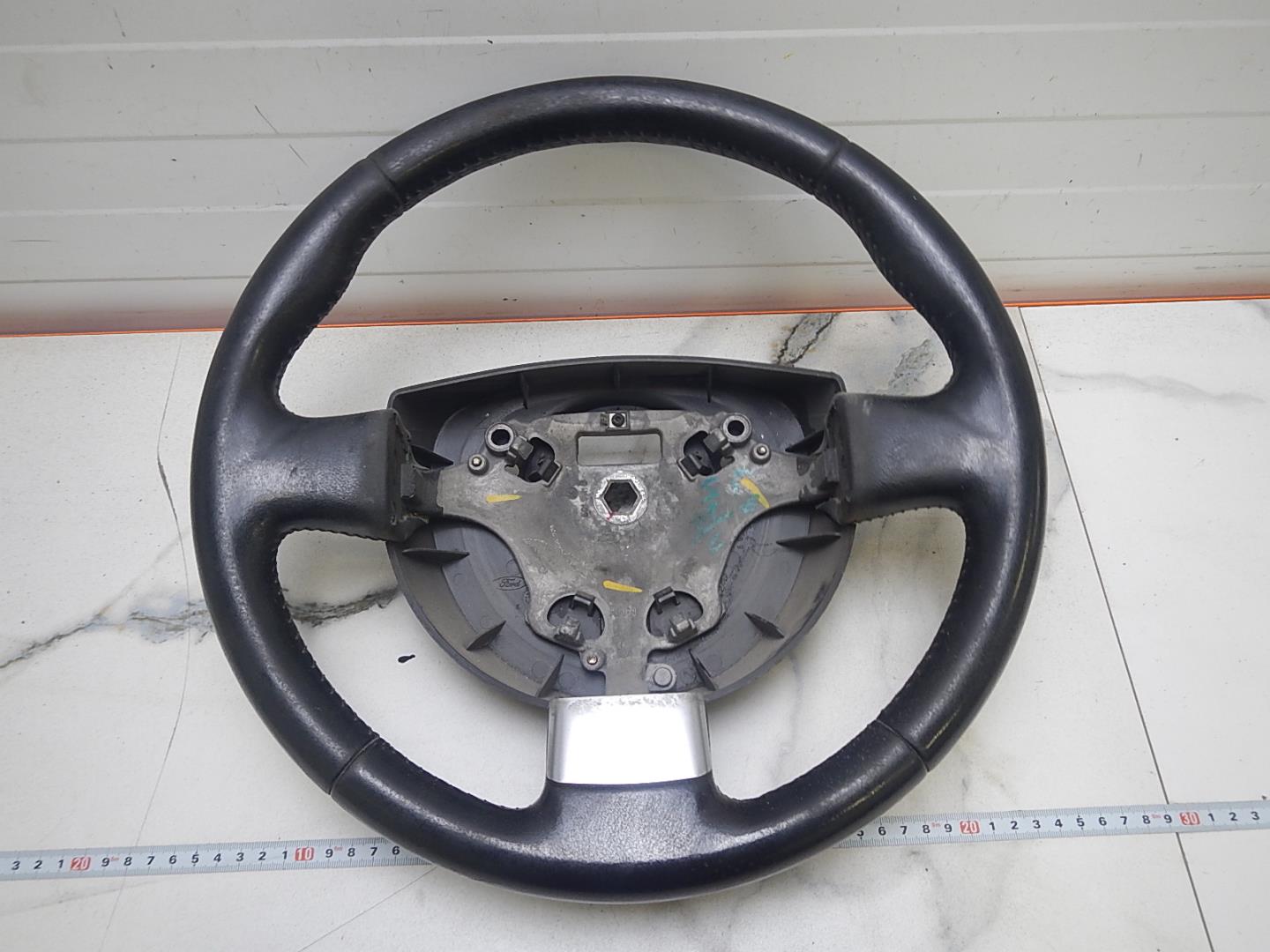 Рулевое колесо (руль)