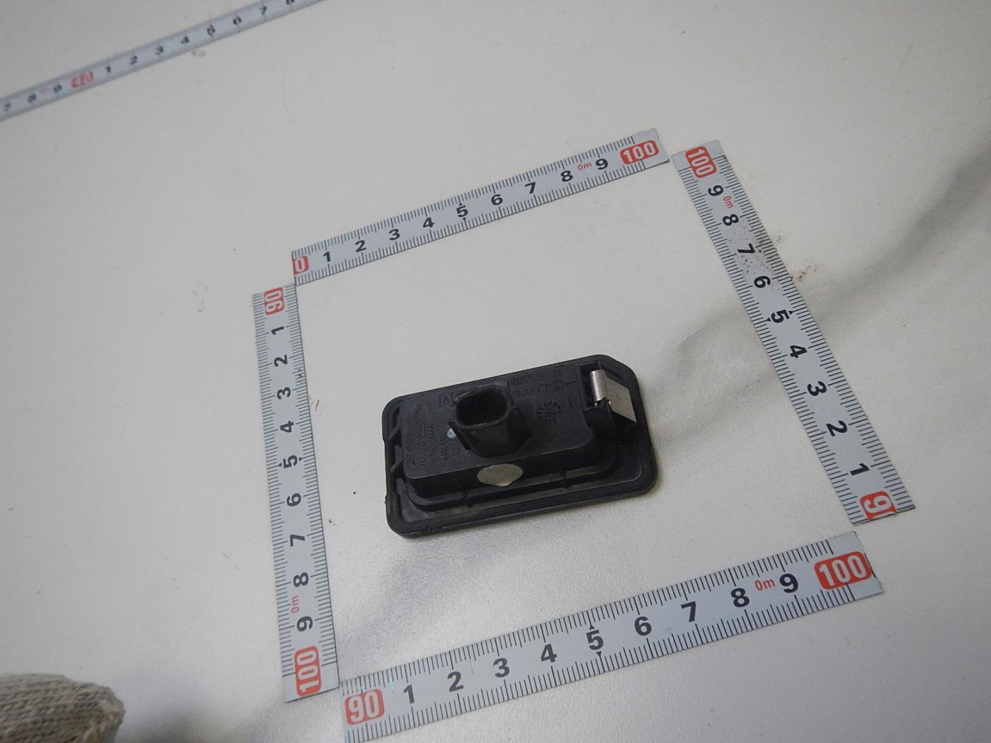 Фонарь подсветки номера