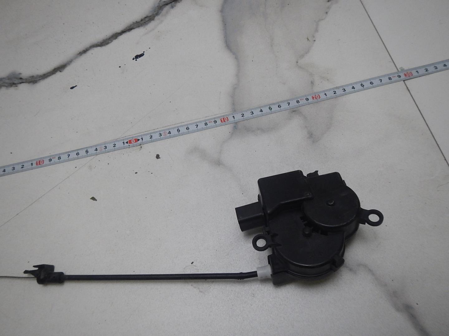 Активатор замка багажника