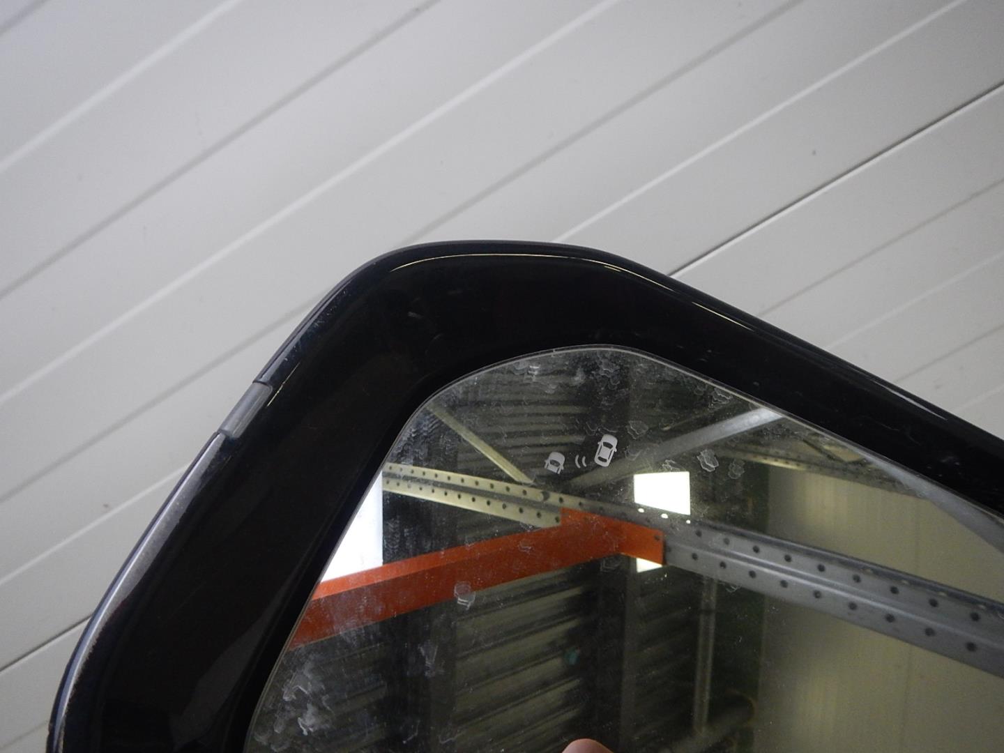 Зеркало левое электрическое