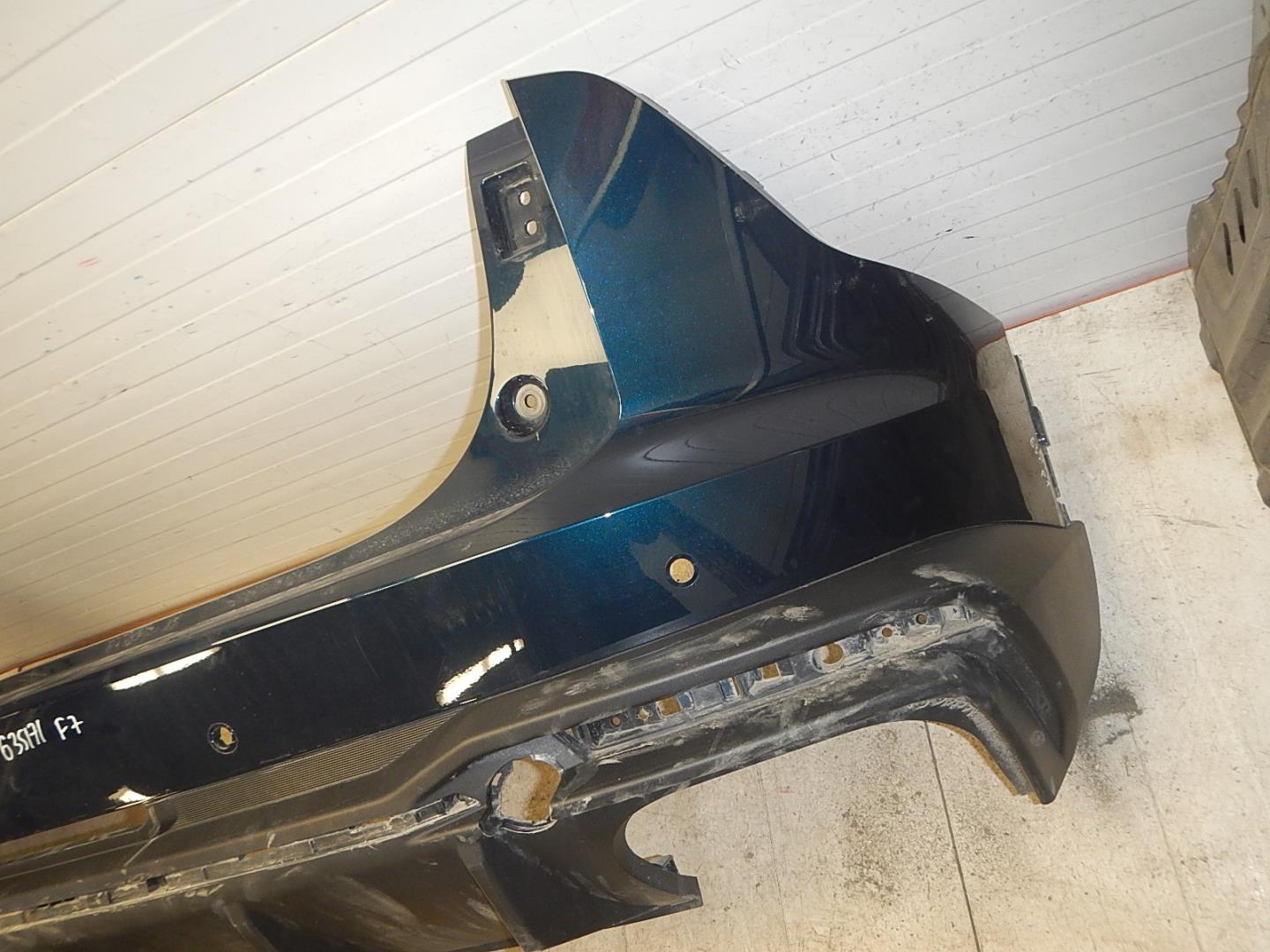 Бампер задний