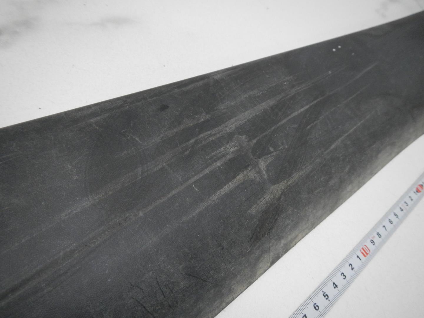 Молдинг задней левой двери