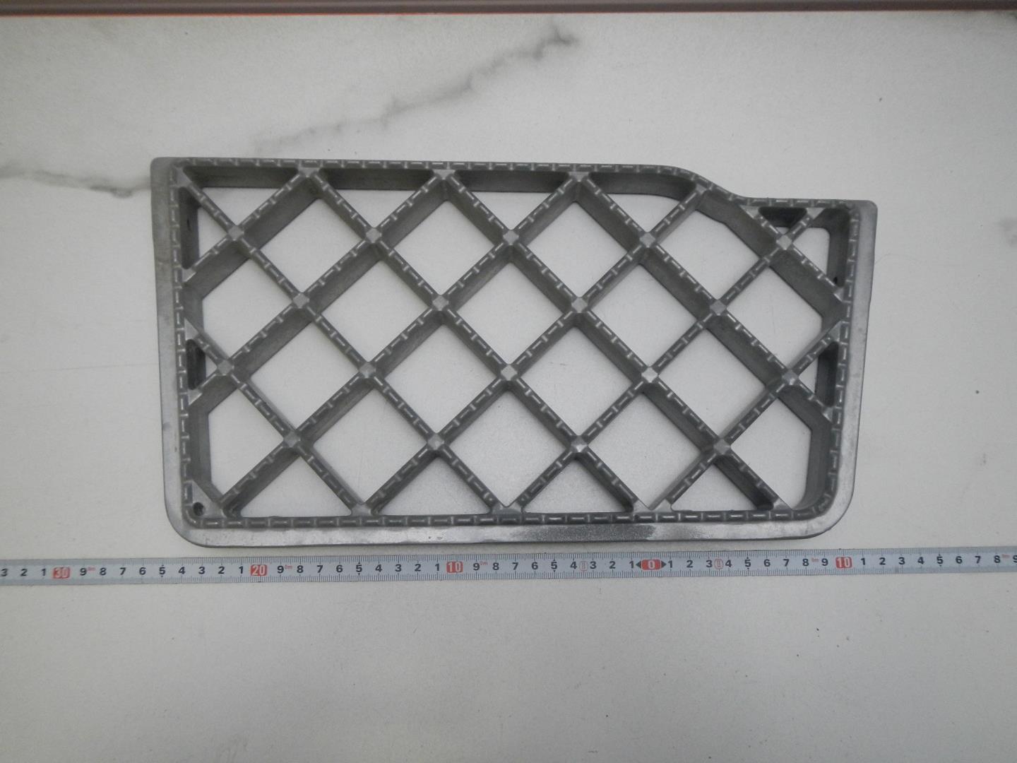 Подножка левая